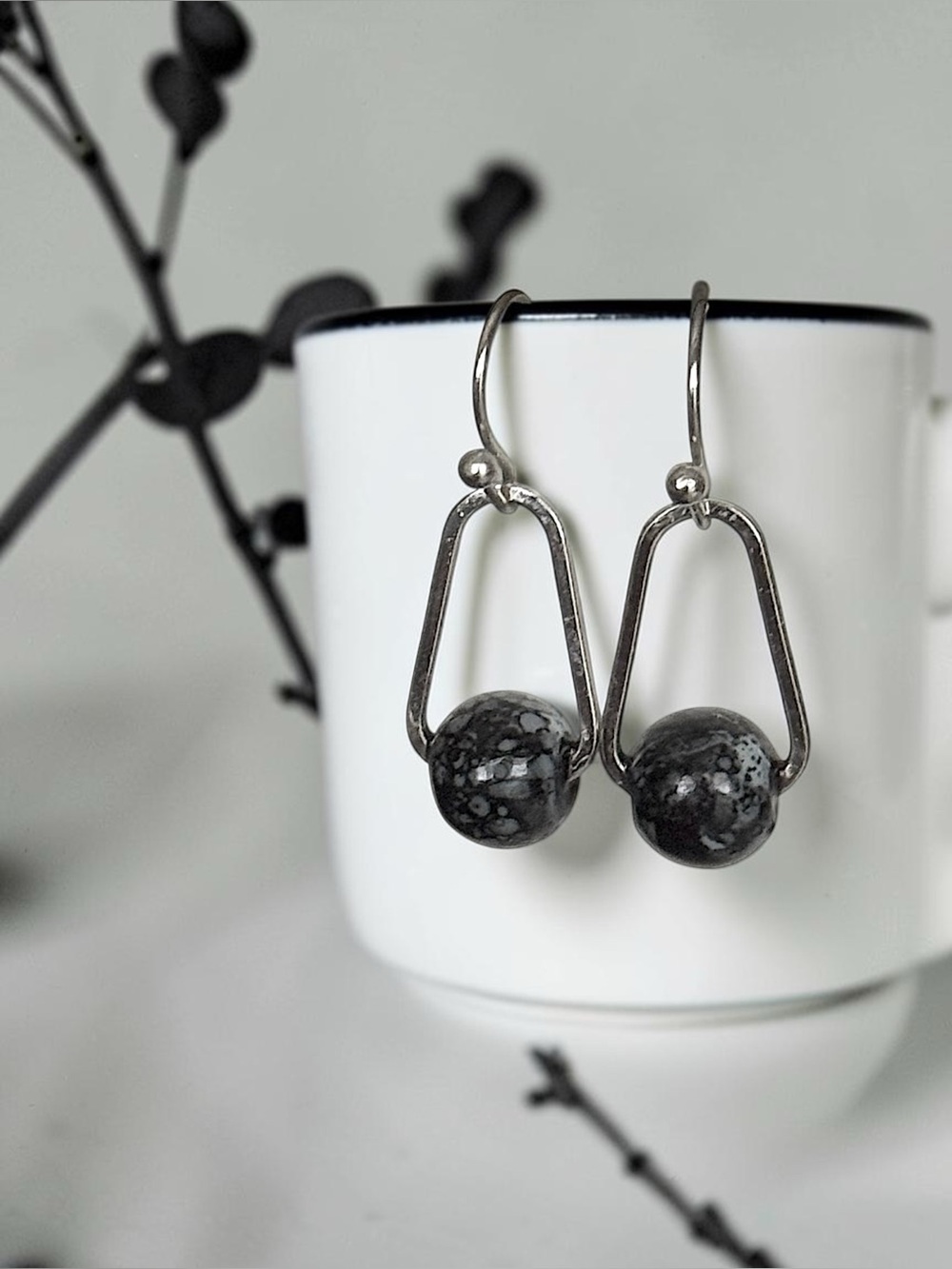 5 For $25💫Black Marbled Snowflake Glass Bead Drop Earrings Dangles